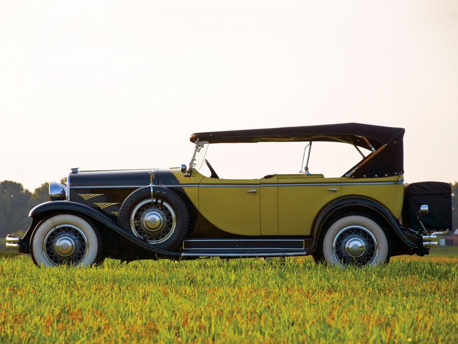  Chrysler Series 77 Dual Cowl Phaeton by Locke 1930 года  (фото 5 из 9)